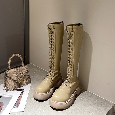 Nahast naiste paeltega saapad - kolme värvi