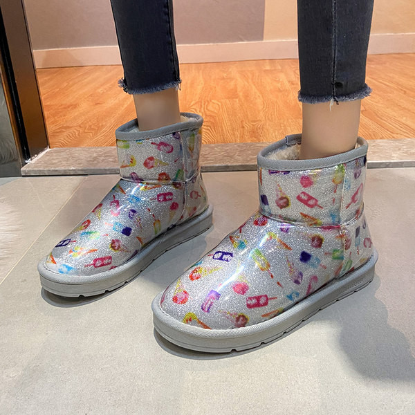 Alkalmi női csizma színes rátéttel és meleg béléssel