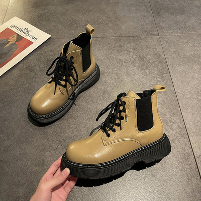 Kahes värvitoonis kunstnahast paeltega vabaaja naiste saapad