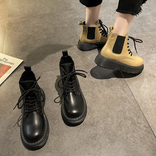 Kahes värvitoonis kunstnahast paeltega vabaaja naiste saapad