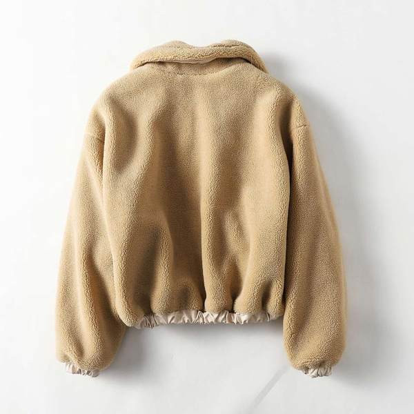 Lühike lukuga ja nööpidega sulejope