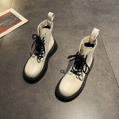 Uus mudel paksu tallaga nahast naiste saapad