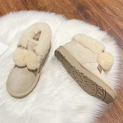 Alkalmi női csizma lapos talppal és pehellyel