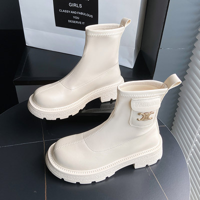 Ženske kožne čizme sa metalnim ukrasima u bijeloj i crnoj boji