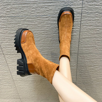 Női csizma durva 7,5 cm-es talppal