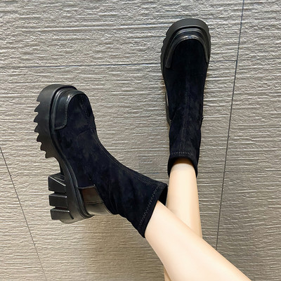 Női csizma durva 7,5 cm-es talppal