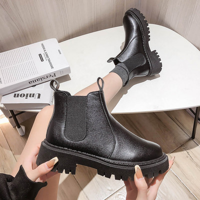 Női bőrcsizma fekete és barna színben