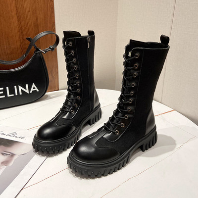 Női alkalmi csizma lekerekített fűzős mintával