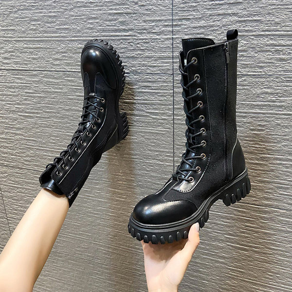 Női alkalmi csizma lekerekített fűzős mintával