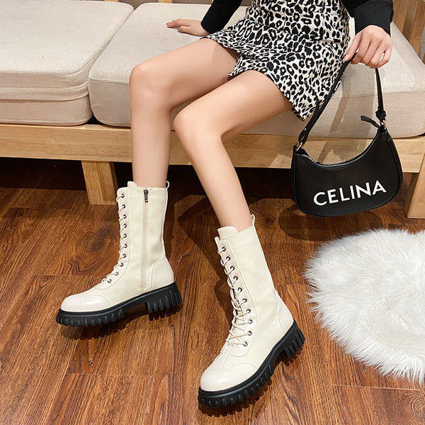 Női alkalmi csizma lekerekített fűzős mintával