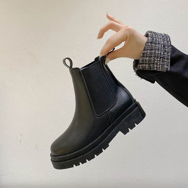 Új bőrcsizma modell szürke és fekete színben