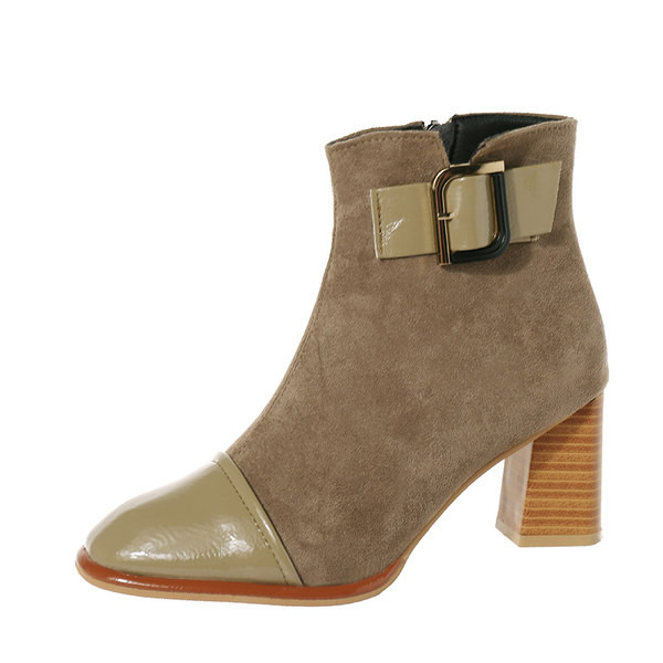 Modern női csizma öko velúrból, cipzárral