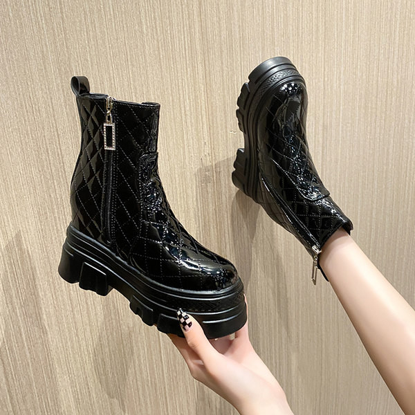 Eko-nahast kõrge lameda talla ja lukuga naiste saapad