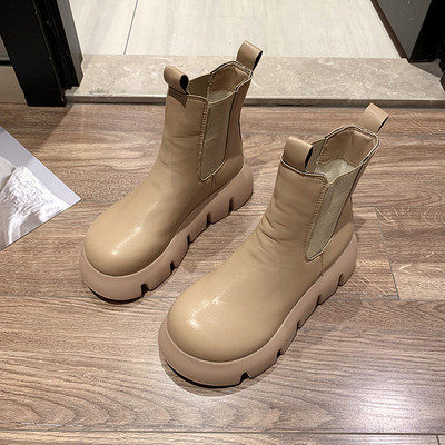 Alkalmi gyerekcsizma durva talppal - két színben