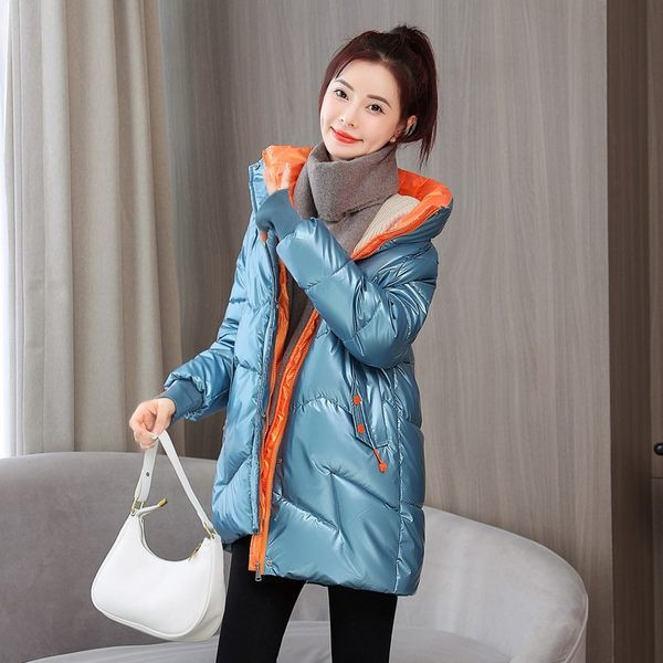 Új modell női kabát magas gallérral és cipzárral