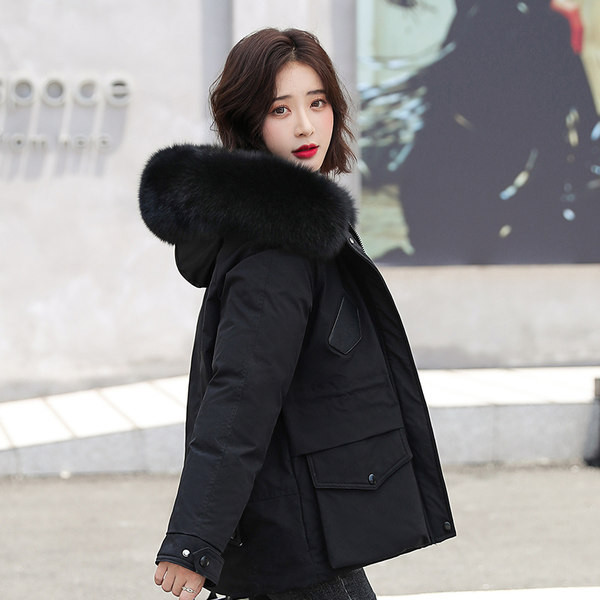 Női alkalmi kabát zsebekkel és meleg béléssel