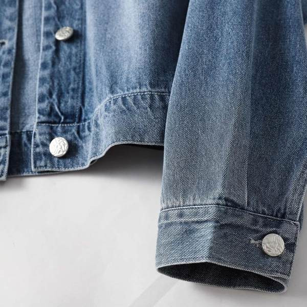 Kratka traper jakna sa natpisima