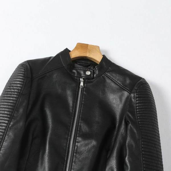 Geacă scurtă din imitație de piele, cu fermoare