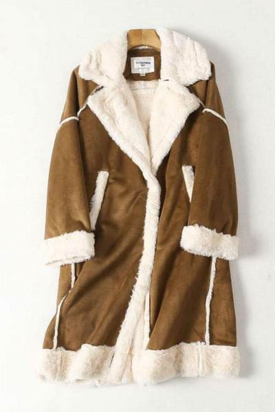 Pikk sooja voodriga sügis-talvine mantel