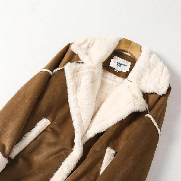 Pikk sooja voodriga sügis-talvine mantel