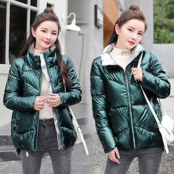 Lühike tõmbluku ja kõrge kraega talvejope