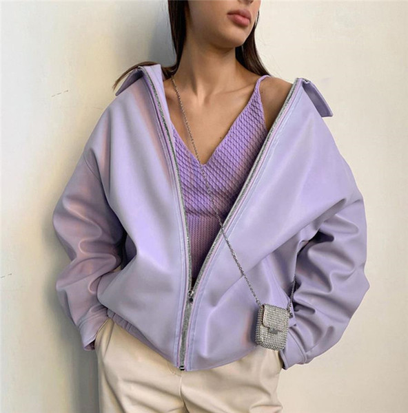 Női kabát cipzárral fehér és lila színben