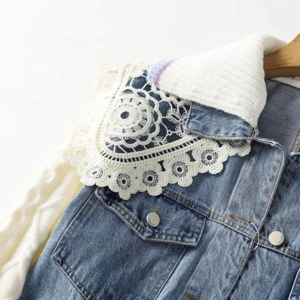 Kootud varrukatega teksajakk