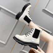 Aktuális fűzős női csizma