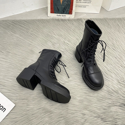 Modern műbőr csizma - két modell