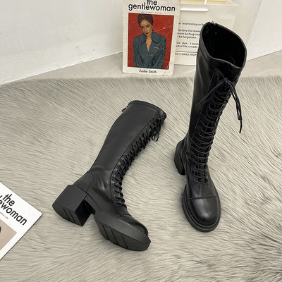 Modern műbőr csizma - két modell