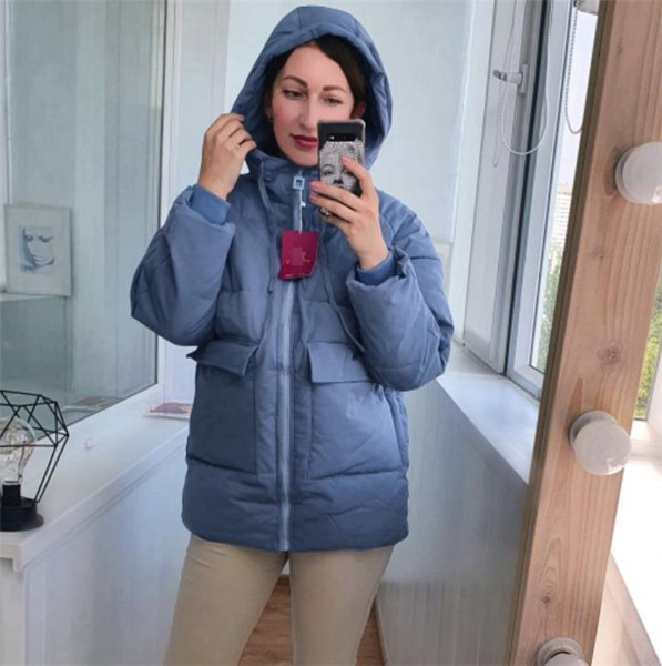 Ženska zimska jakna sa džepovima i patentnim zatvaračem