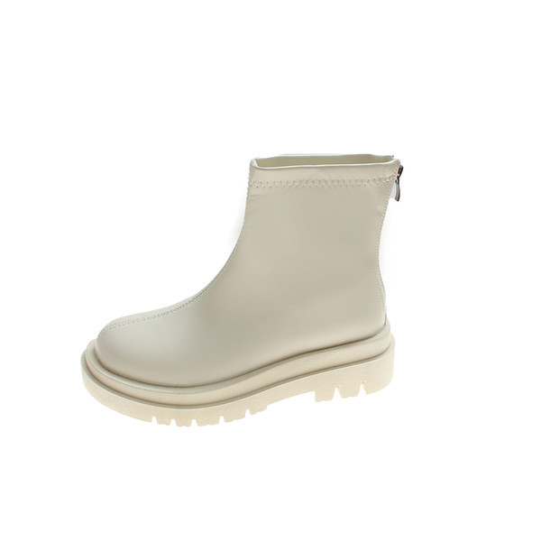 Ženske čiste čizme u dvije boje