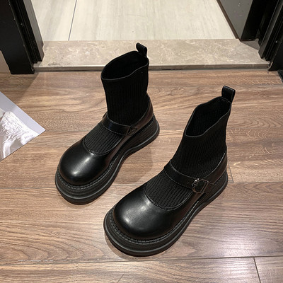 Ženske ležerne čizme u crnoj boji sa kopčom