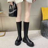 Női bőrcsizma 6,5 cm-es talppal