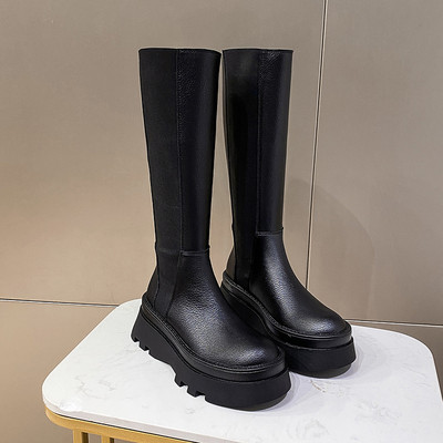 Női bőrcsizma 6,5 cm-es talppal