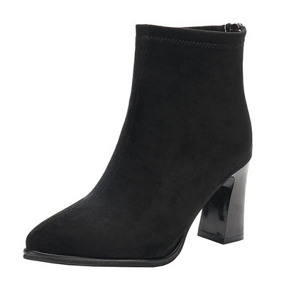 Női csizma cipzárral és sarokkal - lekerekített modell