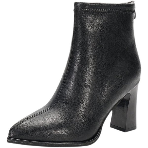 Női csizma cipzárral és sarokkal - lekerekített modell