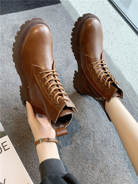 Ženske retro čizme od eko kože sa vezicama