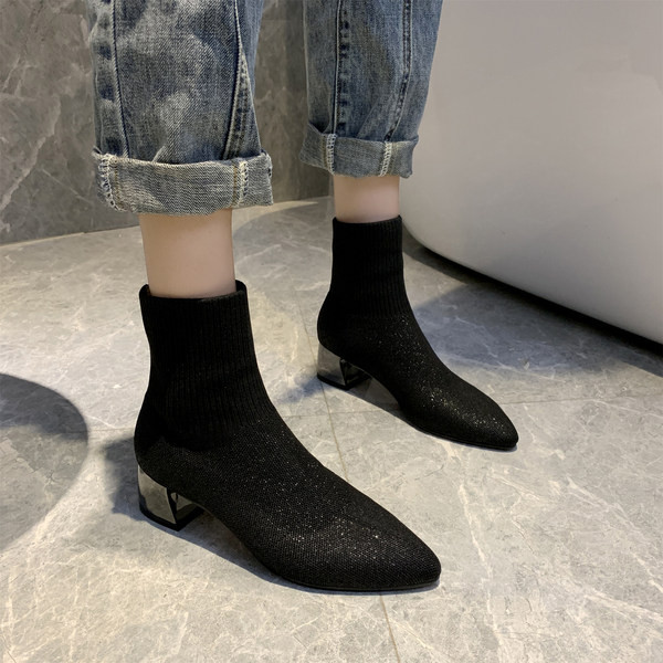 Női textilcsizma fényes elemekkel