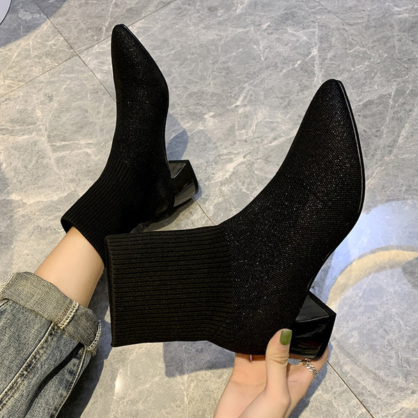 Női textilcsizma fényes elemekkel