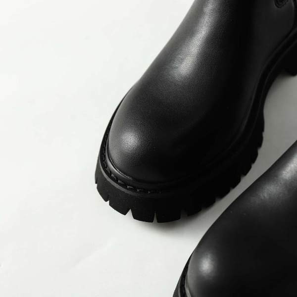 Öko bőrből készült női csizma, bokánál gumírozott