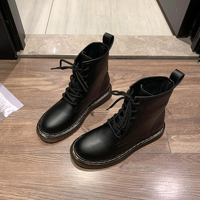 Alkalmi női csizma műbőrből, fűzős