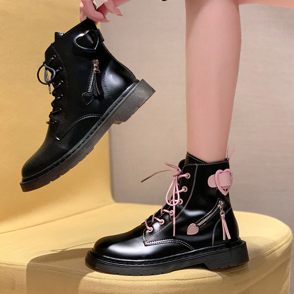 Südamekujulise pandlaga kunstnahast vabaaja naiste saapad