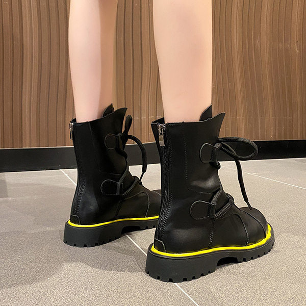 Öko bőrből készült női csizma fűzővel, lapos talppal