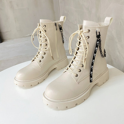 Aktuális női csizma eco bőrből sima modell fűzős