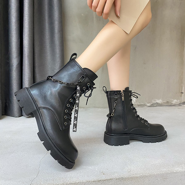 Aktuális női csizma eco bőrből sima modell fűzős