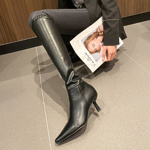 Elegantne ženske čizme na visoku tanku petu u špic