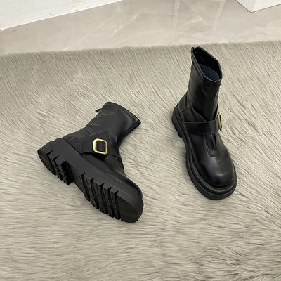 Igapäevased pandlaga kunstnahast saapad naistele