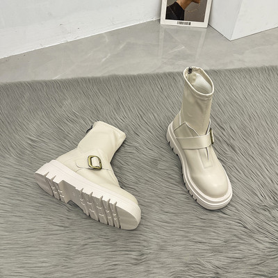 Igapäevased pandlaga kunstnahast saapad naistele