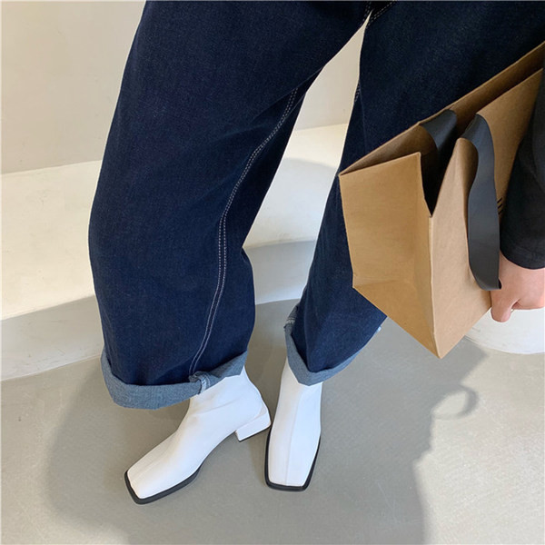 Ženske čizme od eko kože jednobojni model